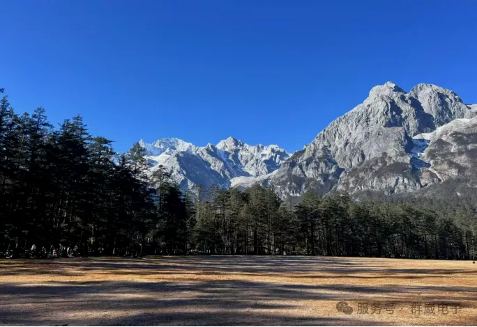 在路上，见风景，更见彼此